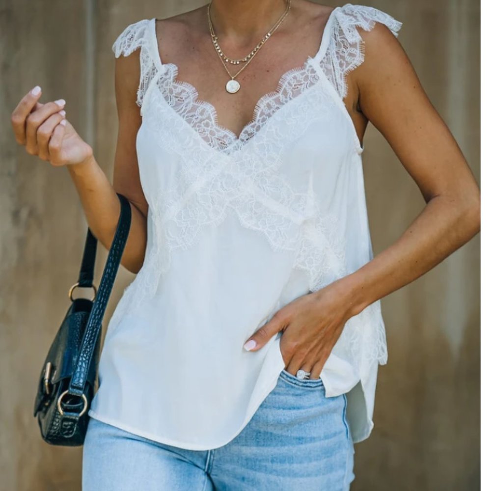 Vici Love Language Ecru lace camisole - Picture 4 of 6